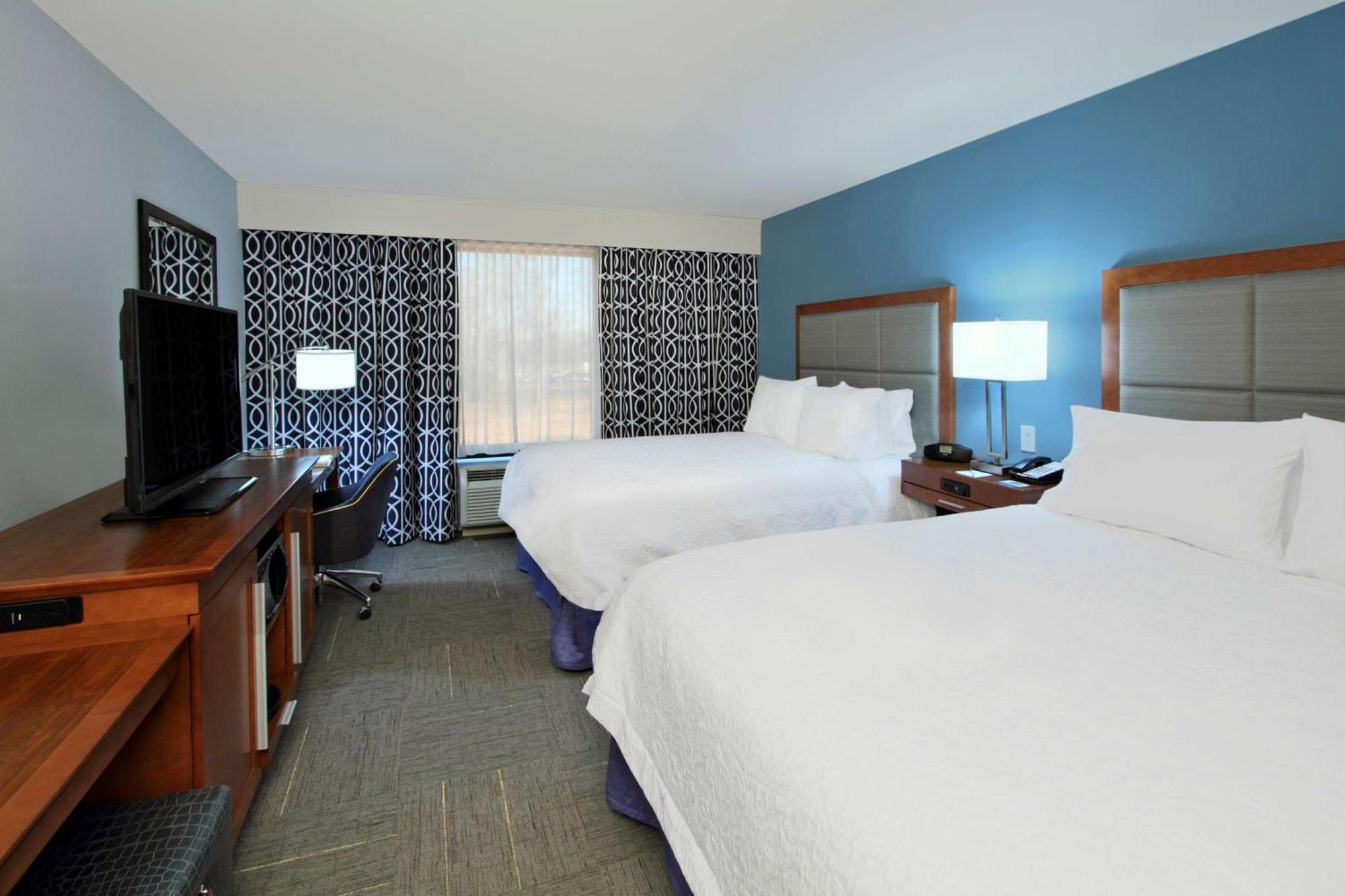 Hampton Inn Richland/South Jackson Екстериор снимка